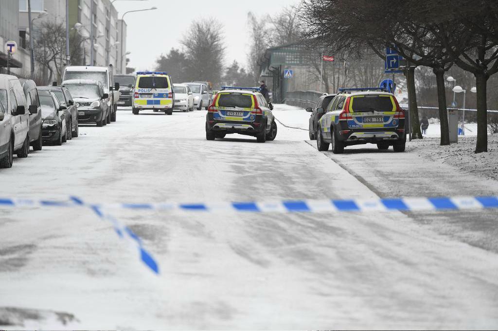 
Två personer mördades i går i Hallonbergen norr om Stockholm. Foto: Pontus Lundahl/TT                                            