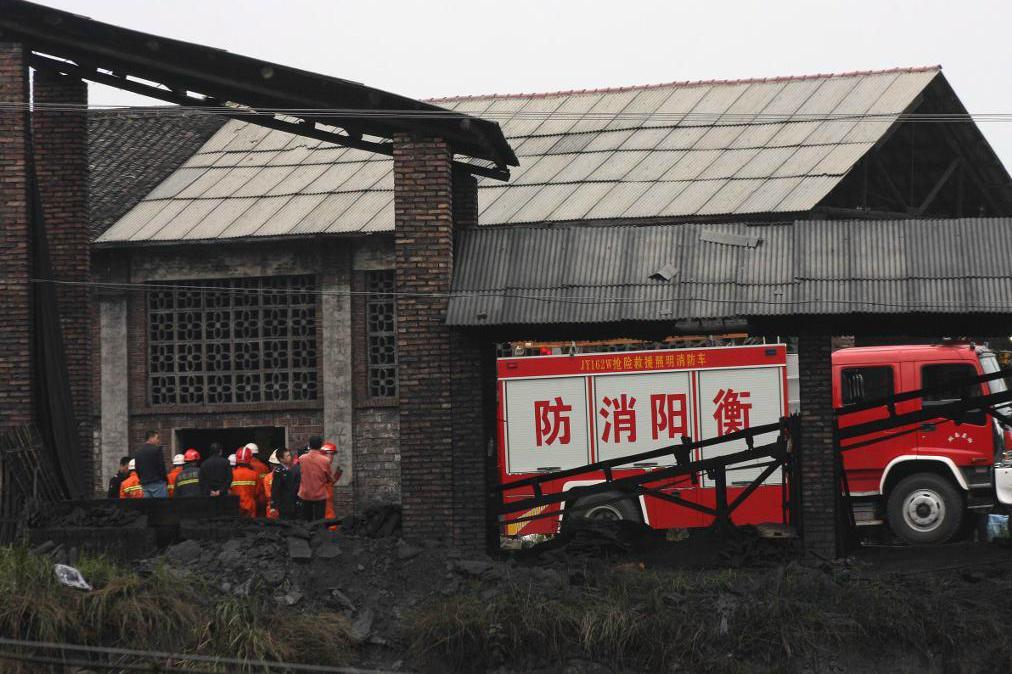 
En räddningsinsats vid en tidigare kinesisk gruvolycka. Foto: AP/TT-arkivbild                                            