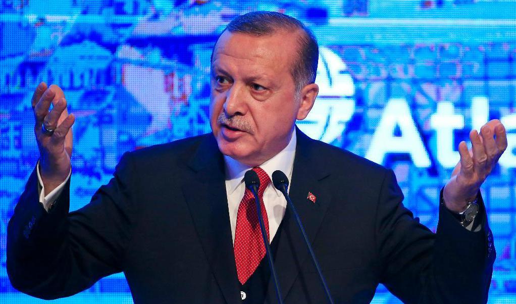 

Turkiets president Recep Tayyip Erdogan höll tal på Atlantiska rådets möte i Istanbul på fredagen. Foto: Lefteris Pitarakis/AP/TT                                                                                        