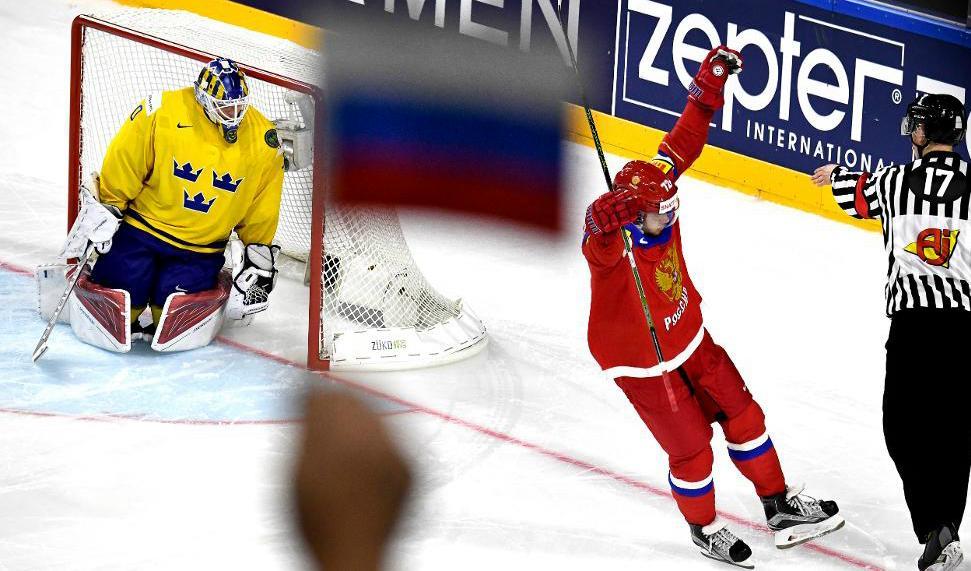 Rysslands Artemij Panarin avgör straffläggningen i VM-premiären mot Sverige. Foto: TT