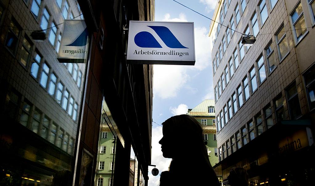 Arbetsförmedlingen vid Sveavägen i Stockholm, oktober 2009. Ny statistik från Eurostat visar att sysselsättningsgraden för Sverige ligger på 81,2 procent inom EU, vilket är högst av alla medlemsländer. Foto: Bertil Ericson/SCANPIX/AFP/Getty Images