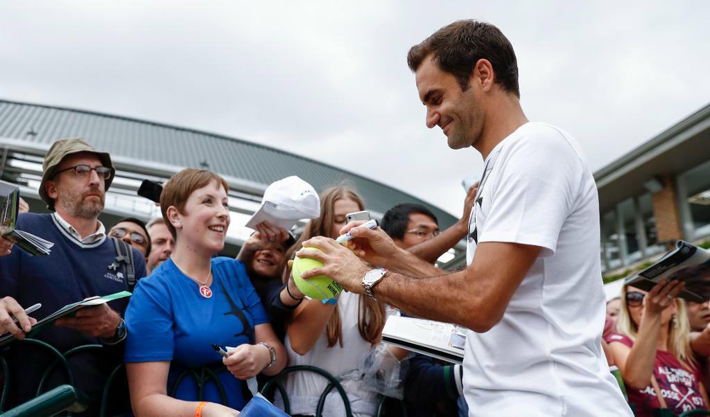 Roger Federer är en av de stora favoriterna i Wimbledon. Foto: Peter Klaunzer/AP/TT