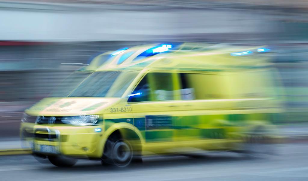 


Landstinget i Blekinge anmäler ett akut ambulansomhändertagande av en kvinna i 50-årsåldern enligt lex Maria. Foto: Stina Stjernkvist/TT-arkivbild                                                                                                                                    