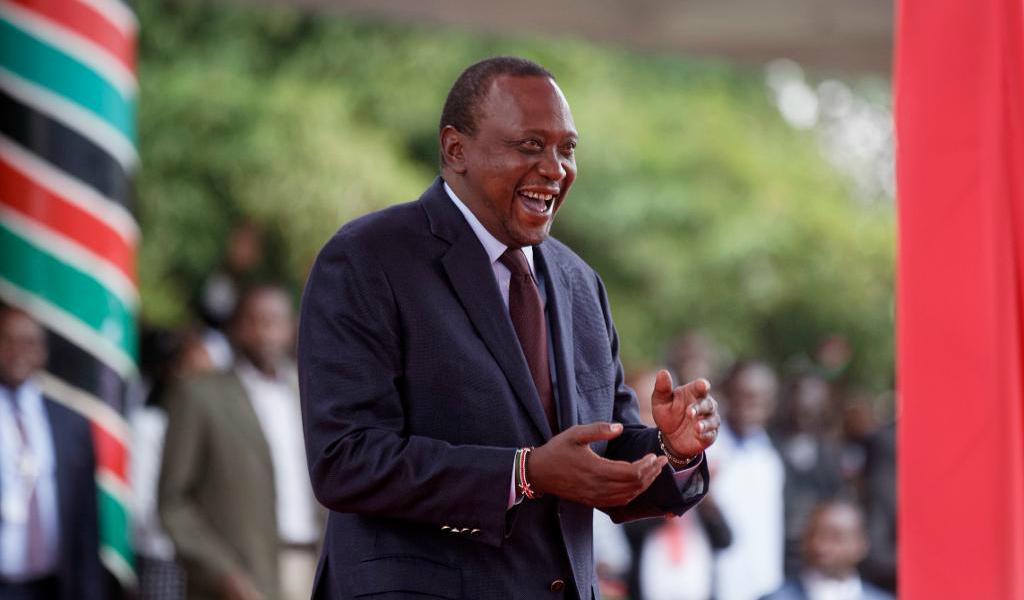 

Kenyas president Uhuru Kenyatta vid en valkampanj på söndagen. Foto: Ben Curtis/AP/TT                                                                                        