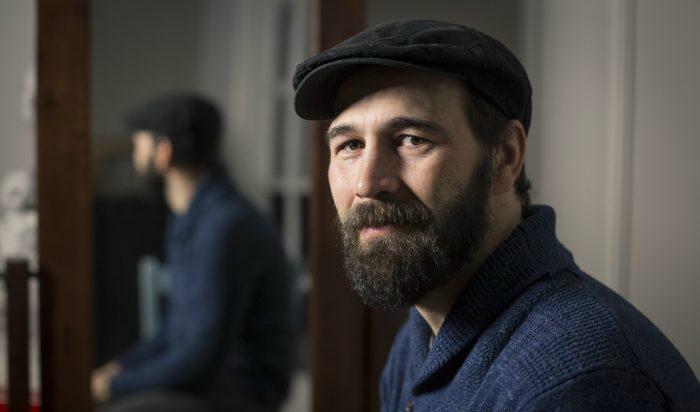 Konstnären Gregory Mortenson i sin ateljé på Mahattan, New York den 11 december 2016. Foto: Samira Bouaou