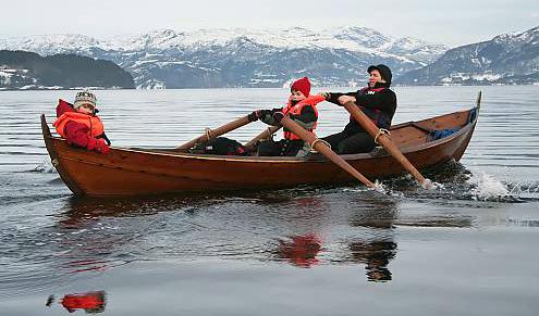 Norsk olsevar-båt. Foto: Kjell Magnus Okland