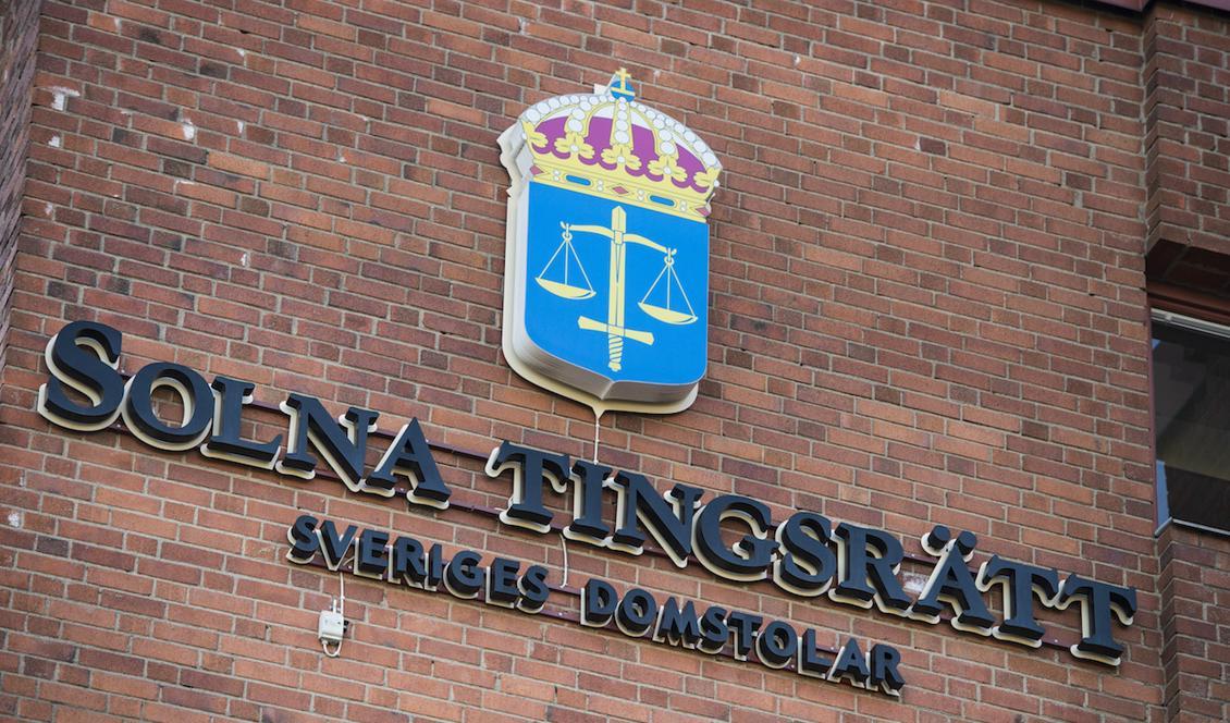 


Mannen har begärts häktas vid Solna tingsrätt. Foto: Pontus Lundahl/TT/Arkivbild.                                                                                                                                    