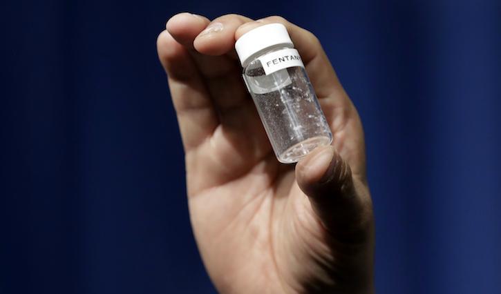 
Förra året dog över 130 personer efter att ha använt fentanyl eller fentanylanaloger, enligt statistik från Rättsmedicinalverket. Foto: Jacquelyn Martin/AP/TT/ Arkivbild                                            