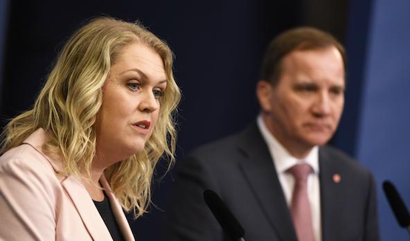 Jämställdhetsminister Lena Hallengren (S) har varit med och beslutat om den nya könsstympningsplanen. Foto: Pontus Lundahl/TT