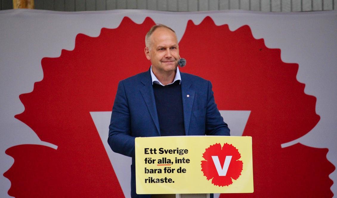 Vänsterpartiets partiledare Jonas Sjöstedt under hans tal i Almedalen, 2 juli 2018. Foto: Susanne W Lamm / Epoch Times