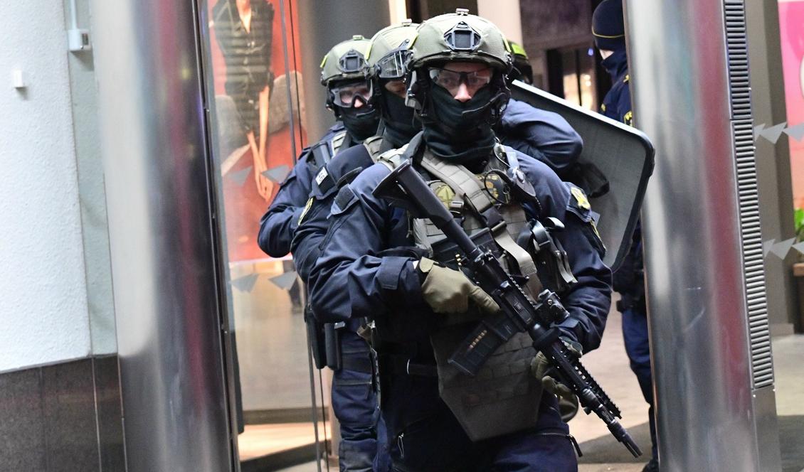 Polisens insatsstyrka. Foto: Johan Nilsson/TT-arkivbild