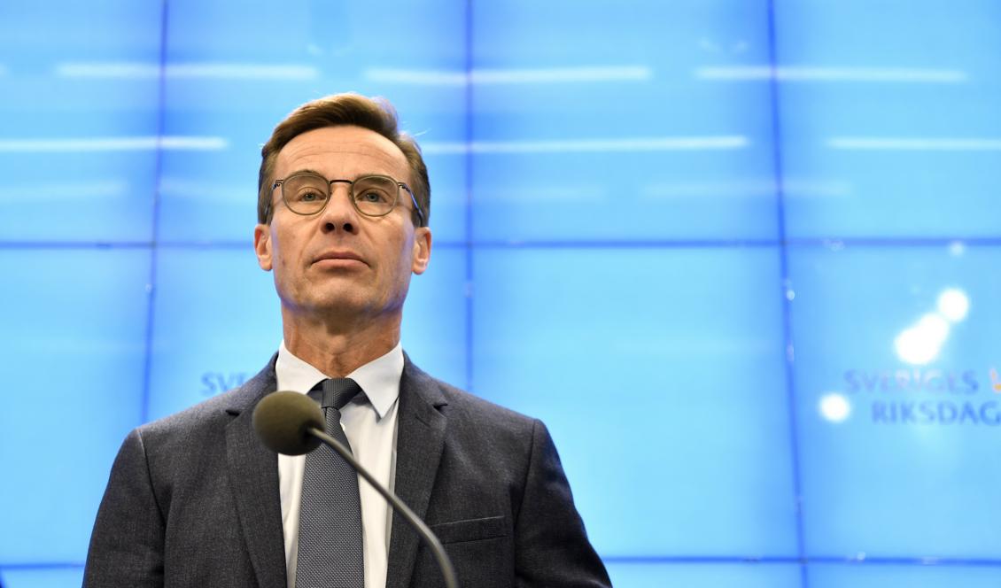 Moderatledaren Ulf Kristersson håller pressträff efter sitt möte med talmannen. Foto: Henrik Montgomery/TT