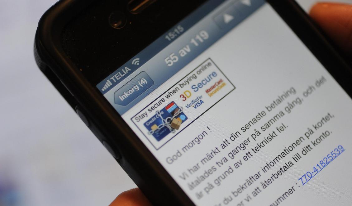 Polisen i Stockholm utreder inte mindre bedrägerier fram till nyår. Foto: Leif R Jansson/TT-arkivbild