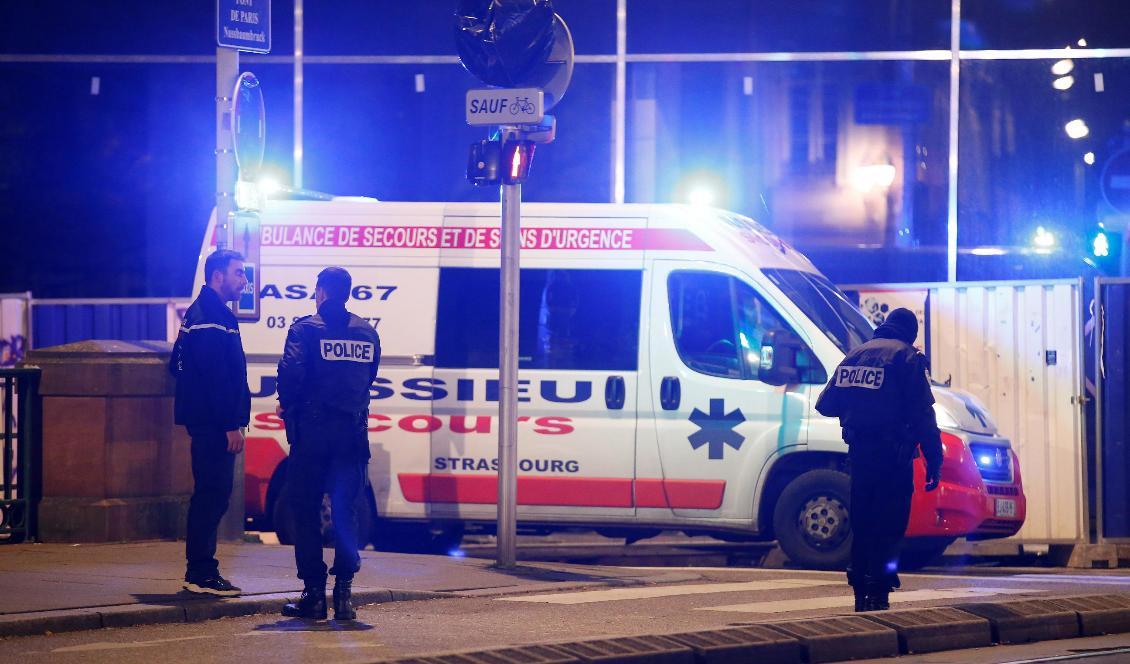 Polisen har spärrat av delar av centrala Strasbourg efter en skottlossning. Foto: Vincent Kessler/Reuters/TT