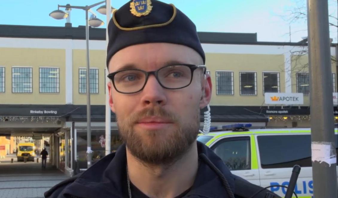
Jörgen Larsson, polis i Rinkebyområdet. Foto: Skärmdump/TV4                                                