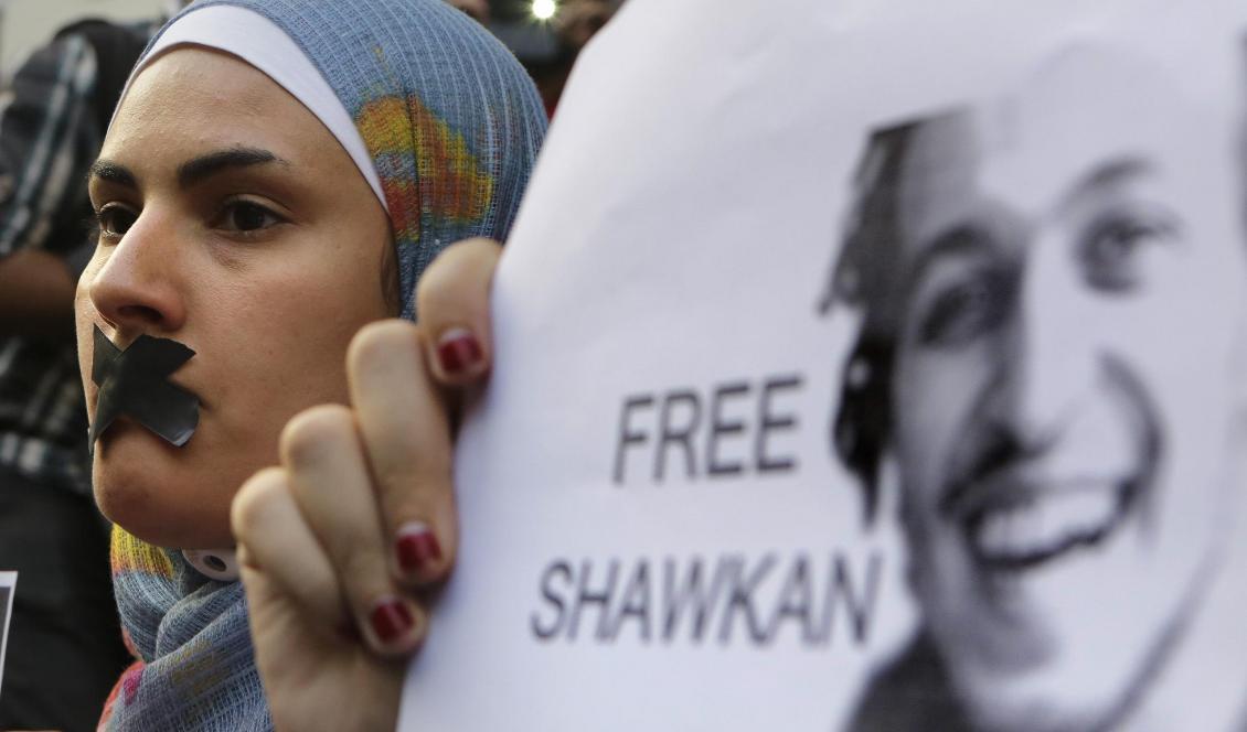 Bildjournalisten Mahmoud Abou Zeid, känd som Shawkan, har suttit i fängelse i Egypten sedan augusti 2013. Foto: Amr Nabil/AP/TT