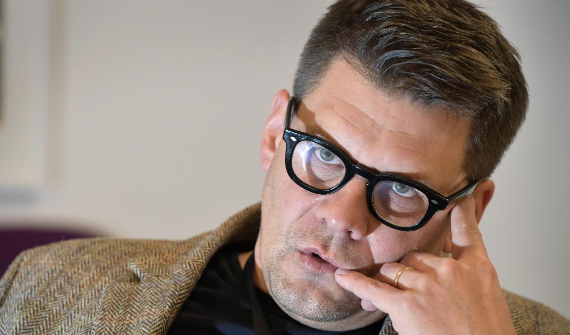 Jonas Trolle, chef för Brås center mot våldsbejakande extremism, träffar kommuner som är aktuella för IS-återvändare. Foto: Anders Wiklund/TT-arkivbild