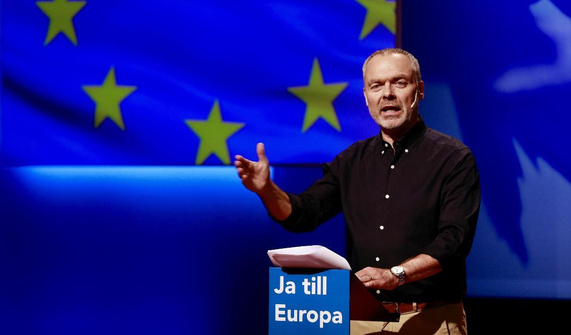 Jan Björklund (L) har anledning att oroas över opinionsstödet. Foto: Per Groth/TT-arkivbild