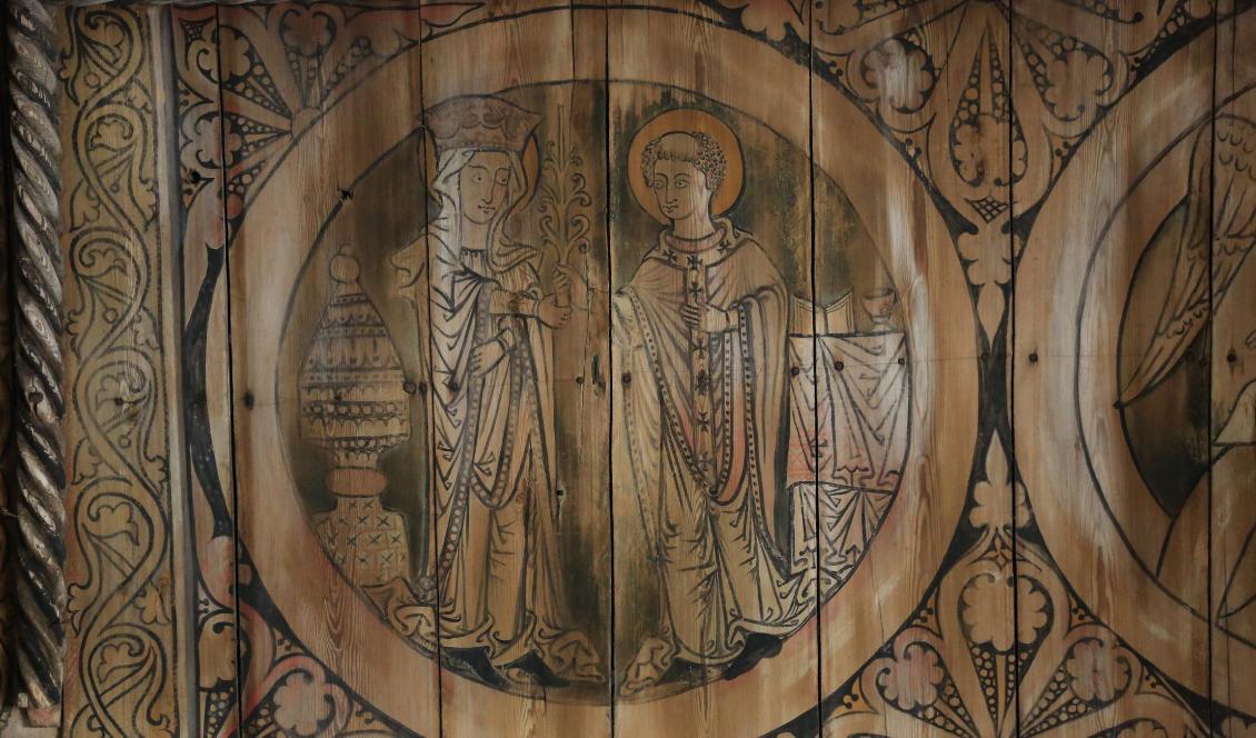 Takmålning i Dädesjö gamla kyrka utanför Växjö. Foto: Hans A Rosbach/TT