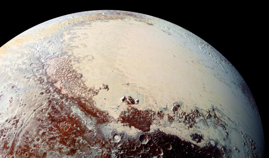 De nya objekten hittades långt bortanför dvärgplaneten Pluto. Foto: Nasa/AP/TT