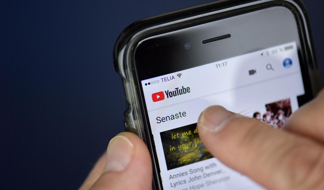 Hur plattformar som Youtube ska garantera att inte otillåtna klipp laddas upp ingår i de pågående förhandlingarna om nya upphovsrättsregler på internet. Foto: Jessica Gow/TT-arkivbild