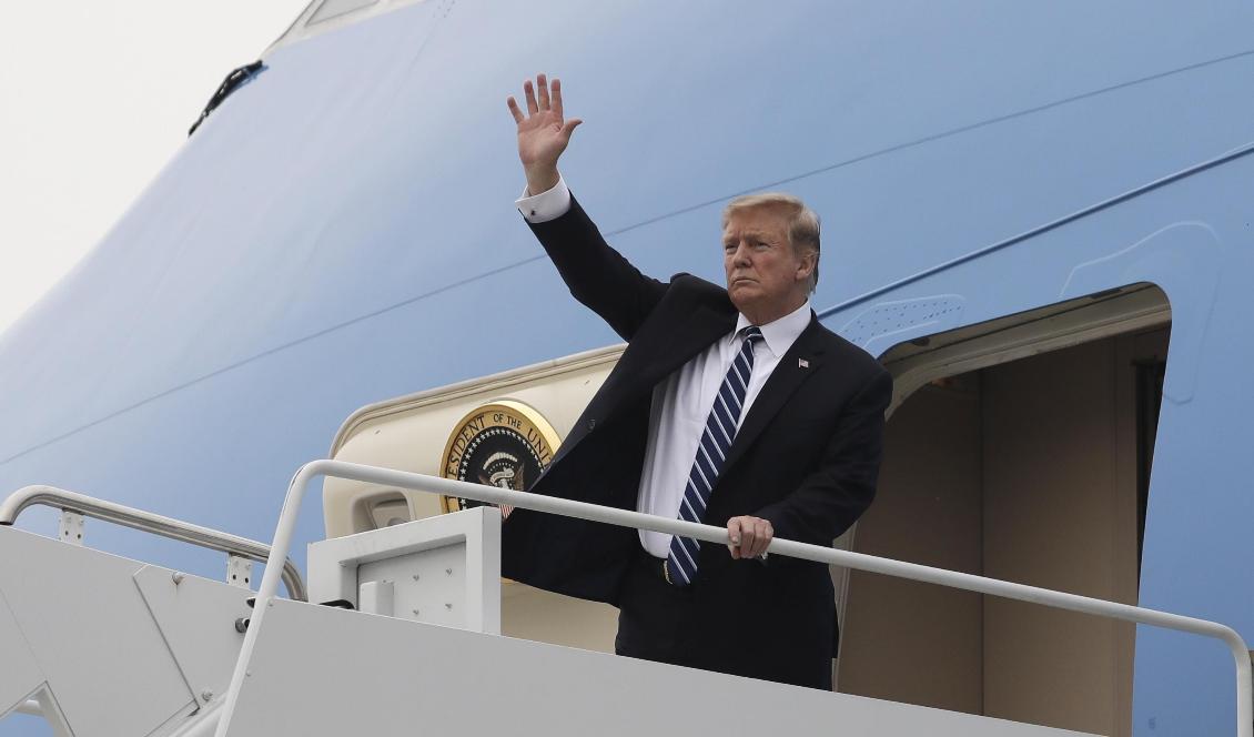 Donald Trump lämnar Vietnam efter det avbrutna mötet med Kim Jong-Un. Foto: Evan Vucci/AP/TT
