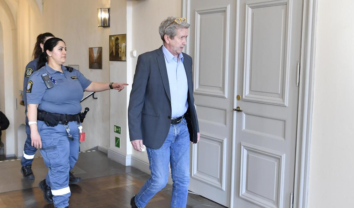 Martin Timell på väg in till förhandlingen i Svea hovrätt. Foto: Jessica Gow/TT-arkivbild