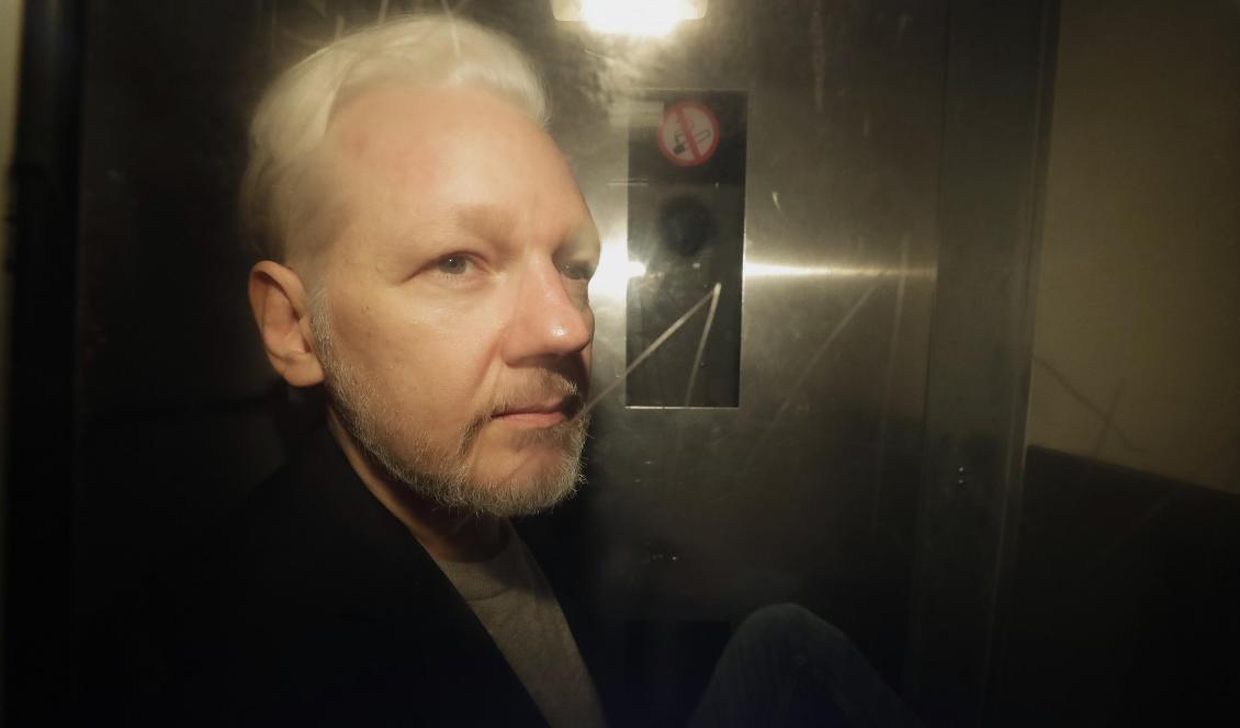 Brittiska domstolar ska nu avgöra om Julian Assange kan utlämnas till USA. Foto: Matt Dunham/AP/TT-arkivbild