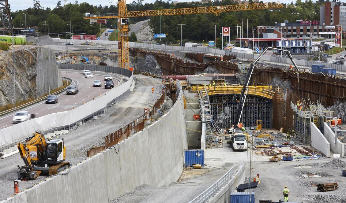 Infrastrukturprojektet Förbifart Stockholm försenas med fyra år och blir drygt tre miljarder kronor dyrare än tidigare beräknat. Foto: Fredrik Persson/TT-arkivbild