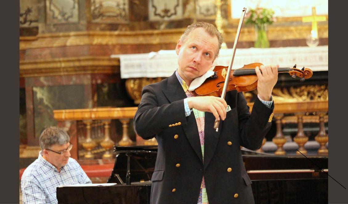 Anders Lagerqvist, violin och Olof Andersson, piano framför Gustaf Nordqvists violinsonat i d-dur från 1916 i Gustaf Vasa kyrka 15 september 2019, nästan 100 år efter dess tillkomst. Foto: Susanne W Lamm