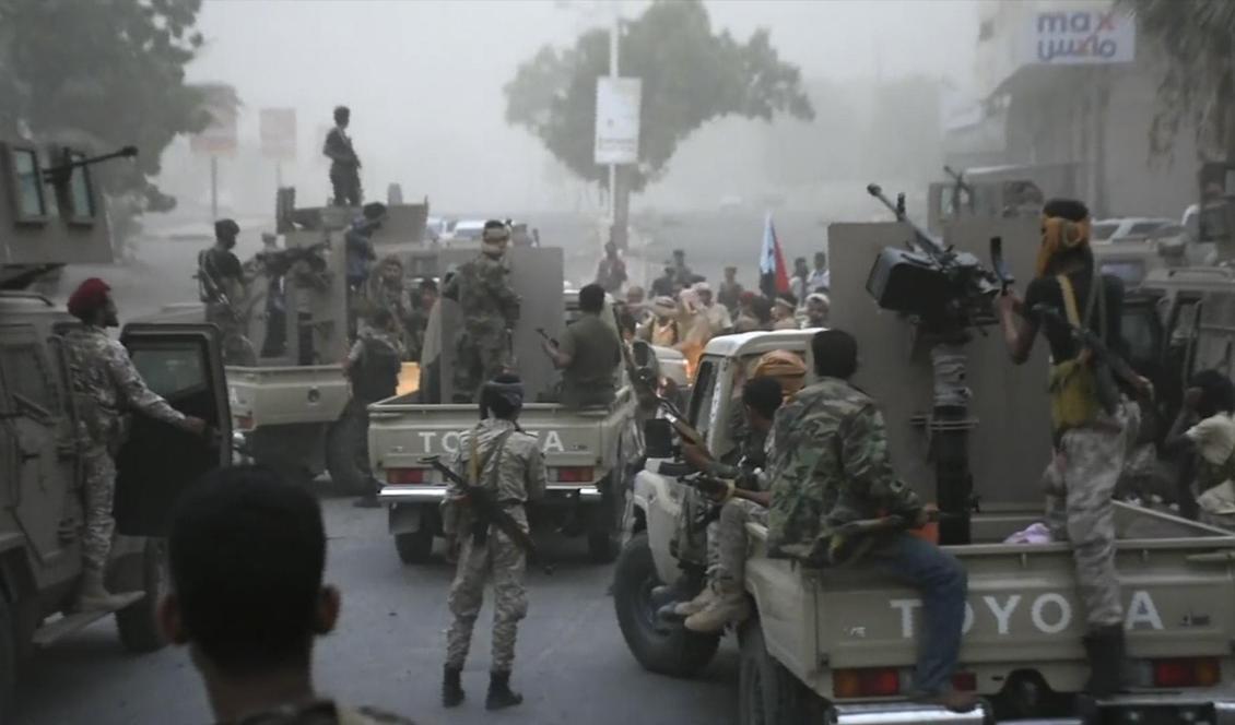 Sydjemenitiska separatiststyrkor i hamnstaden Aden. Foto: AP/TT-arkivbild