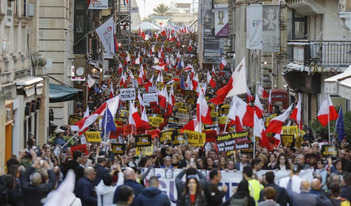 Demonstrationen i Valletta på söndagen var den åttonde på de senaste tolv dagarna. Foto: AP/TT
