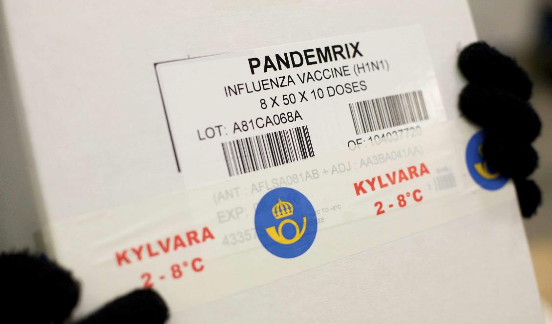 Den 12 oktober 2009. Vaccin mot svininfluensan levereras till landstingen på flera platser i landet. Foto: Martin Olsson/Posten/Handout
