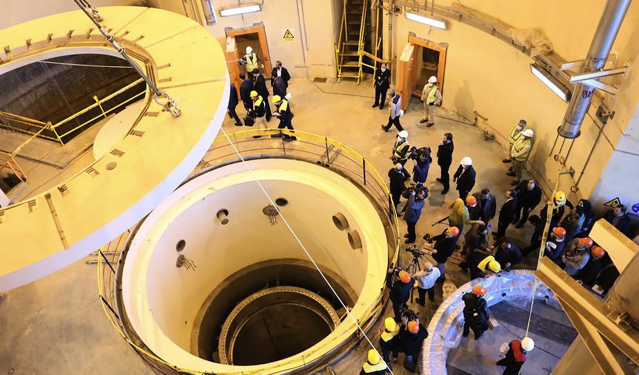 Iran förbereder ett nytt avsteg från kärnteknikavtalet. På bilden en tungvattenanläggning i Arak. Foto: Irans atomenergimyndighet/handout/AP/TT-arkivbild