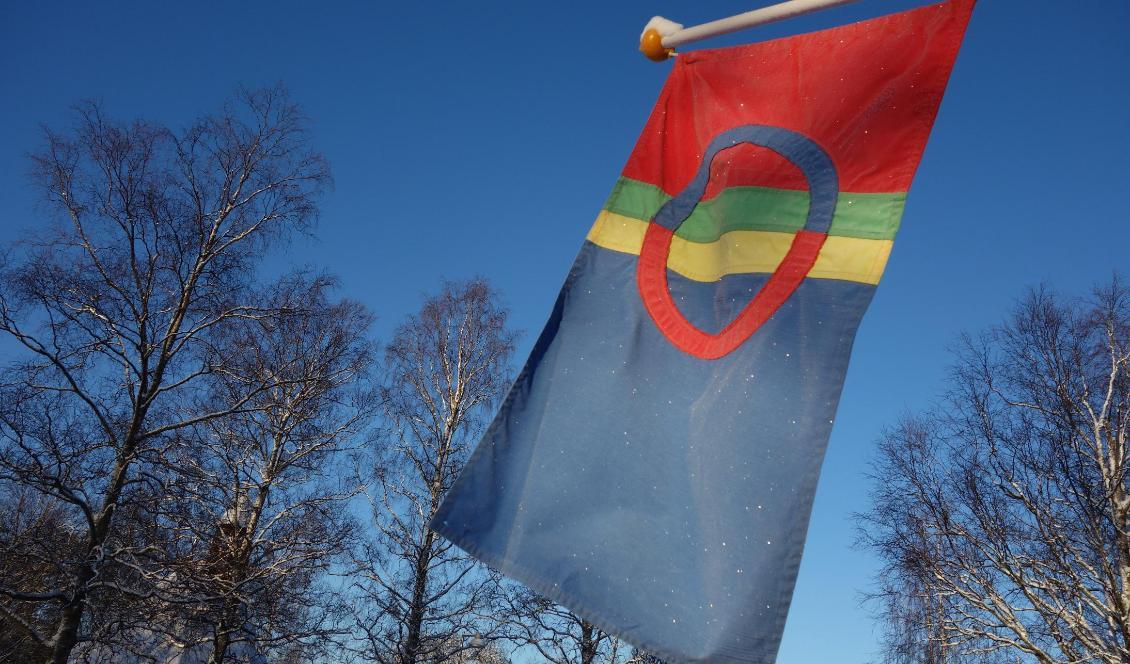 




Den samiska flaggan. Foto: Eva Sagerfors/Epoch Times                                                                                                                                                                                                                                                