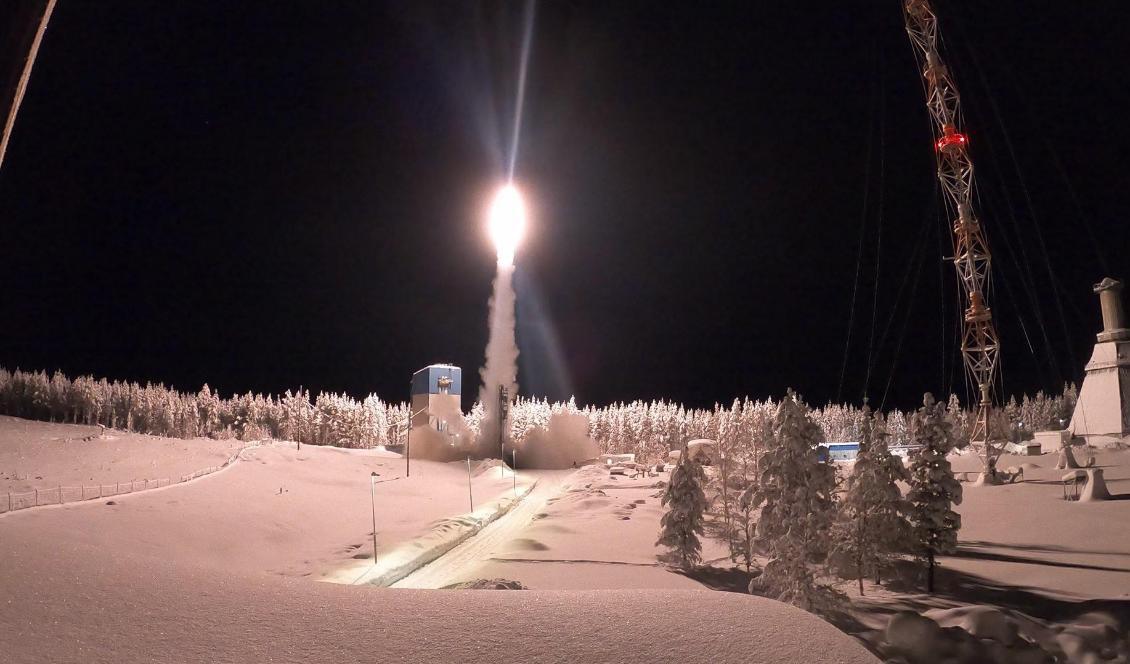 

Raketen Spider-2 skjuts upp från rymdbasen Esrange utanför Kiruna med uppdrag att samla data om norrsken. Foto: Krister Sjölander/SSC                                                                                                