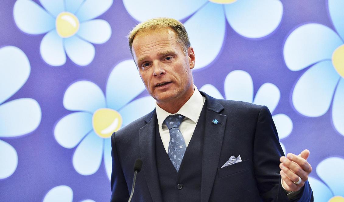Den tidigare riksdagsledamoten Stefan Jakobsson (SD) döms för bedrägeri efter att ha låtit skattebetalarna stå för privata taxiresor och hotellövernattningar. Foto: Jonas Ekströmer/TT-arkivbild