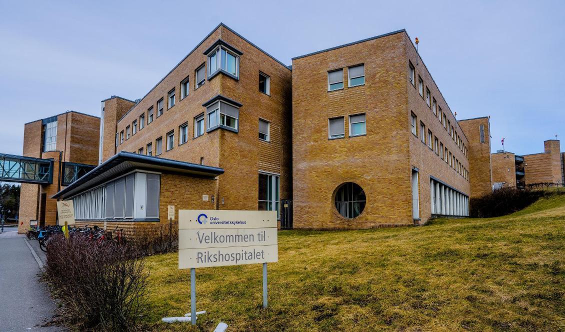 Norsk vårdpersonal får inte längre resa utomlands. Bild från Rikshospitalet i Oslo. Foto: Stian Lysberg Solum