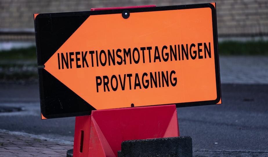 Skylt som visar vägen till provtagning utanför Skånes universitetssjukhus i Malmö. Foto: Johan Nilsson/TT
-arkivbild