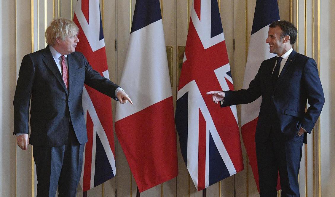 

Storbritanniens premiärminister Boris Johnson och Frankrikes president Emmanuel Macron möttes i London på torsdagen för att hedra förre franske presidenten Charles de Gaulle. Foto: Justin Tallis/AP/TT                                                                                        