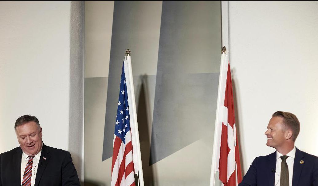 
Den danske utrikesministern Jeppe Kofod tog emot sin amerikanske kollega Mike Pompeo i Köpenhamn. Foto: Thibault Savary/handout/AP/TT                                            