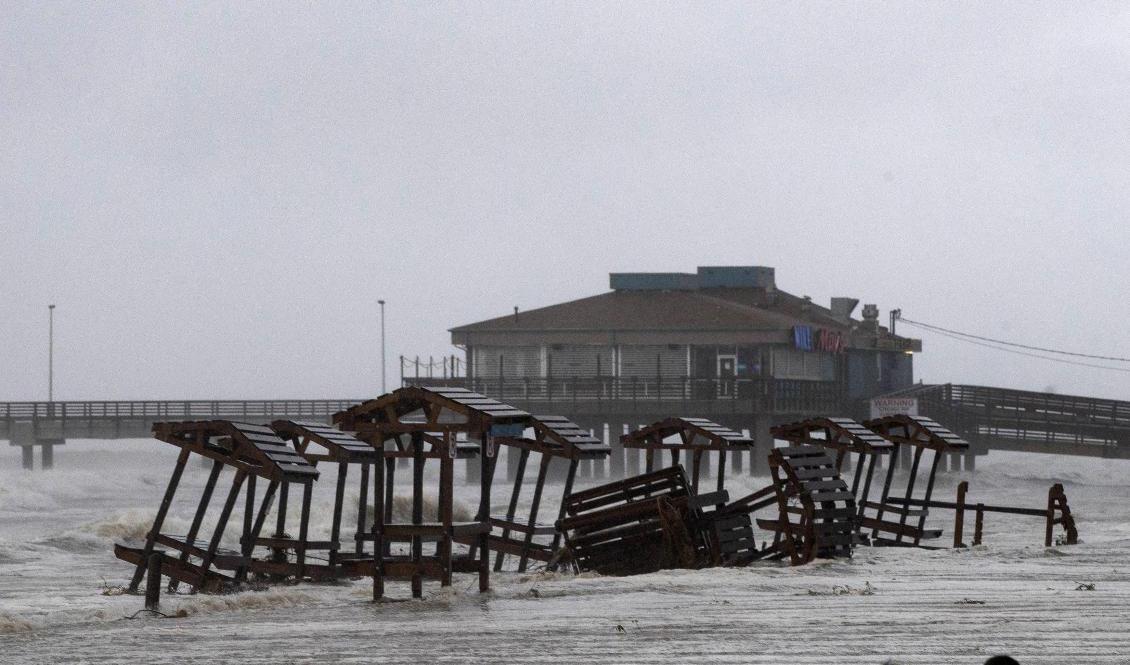Orkanen Hanna närmar sig staden Corpus Christi i Texas. Foto: Courtney Sacco/Caller-Times/AP/TT