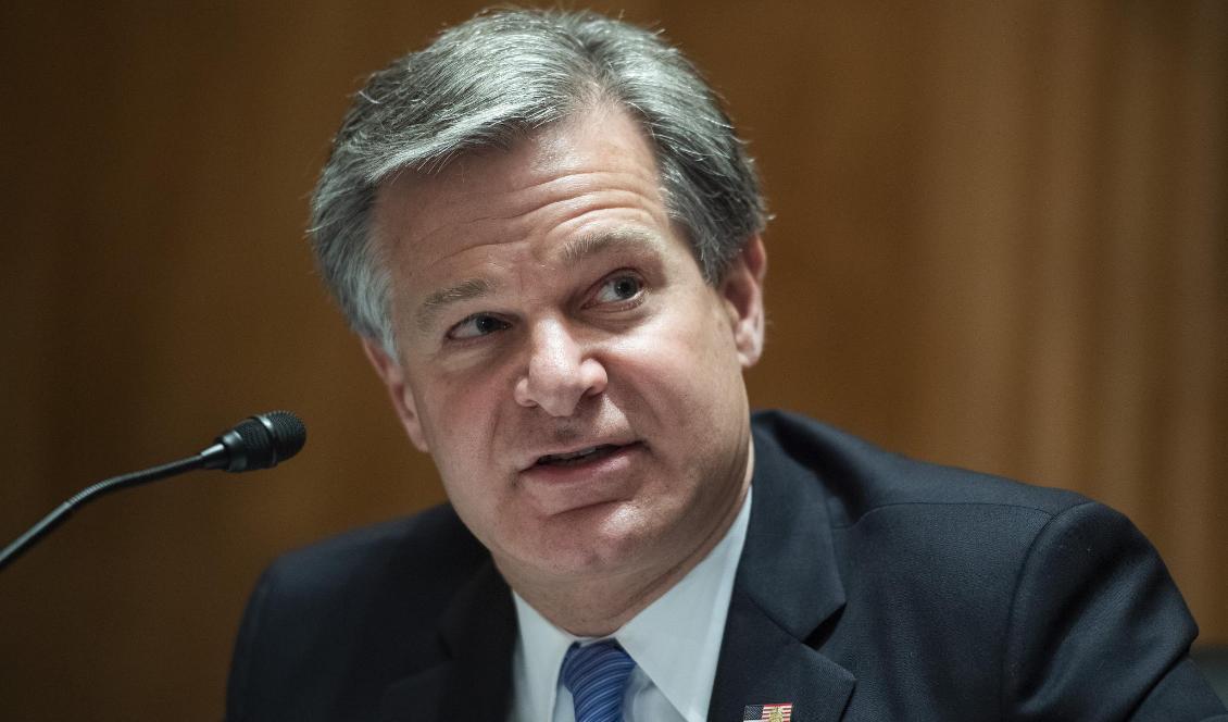 FBI-chefen Christopher Wray vittnar under ett möte inför en senatskommitté i Washington den 24 december 2020. Tom Williams-Pool/Getty Images