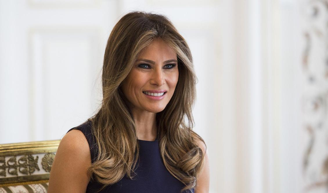 USA:s första dam, Melania Trump, under ett möte med Polens presidentfru, Agata Kornhauser-Duda i Warzawa den 6 juli 2017. Foto: Andrzej Hulimka/AFP via Getty Images