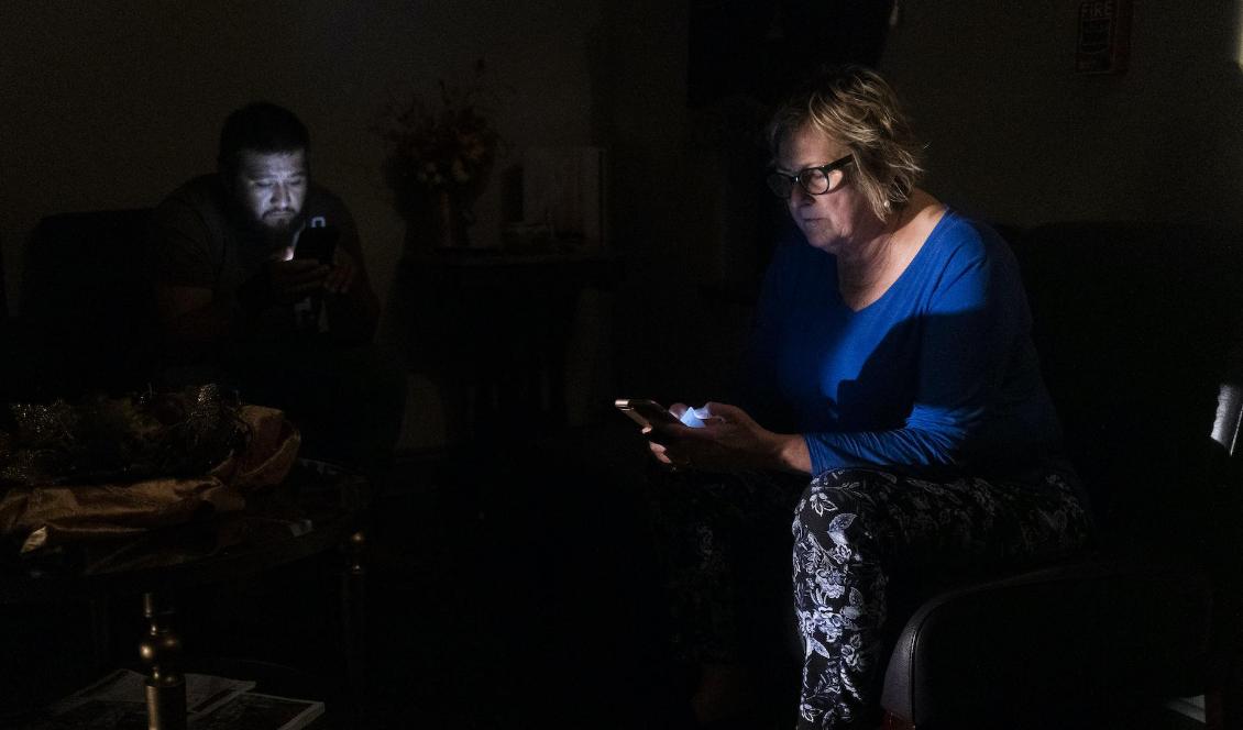 Energimyndigheten säger att det är viktigt, och ens eget ansvar, att vara förberedd på ett elavbrott som kan vara en eller flera dagar. Foto: Go Nakamura/Getty Images