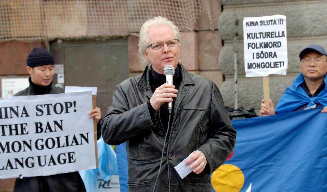 Riksdagsledamoten Hans Rothenberg (M), var en av talarna vid manifestationen mot den kinesiska regimens brott mot mänskliga rättigheter, på Mynttorget, i Stockholm den 21 oktober 2020. Foto: NTD
