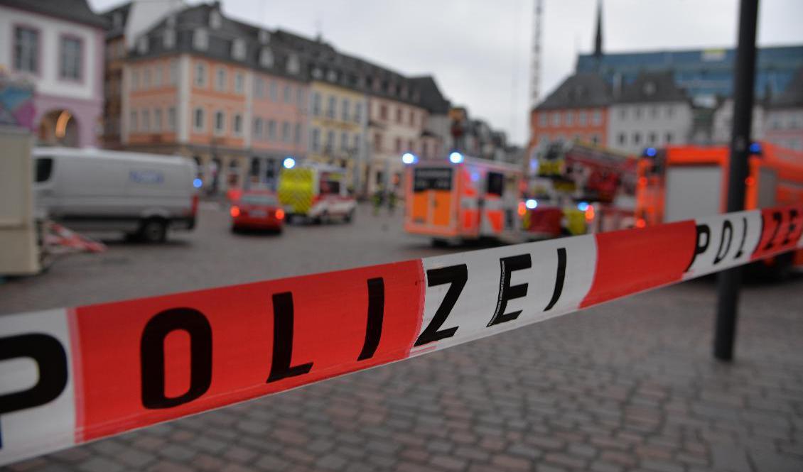 Polisen har spärrat av delar av innerstaden i Trier där händelsen ägde rum. Foto: Harald Tittel/AP/TT