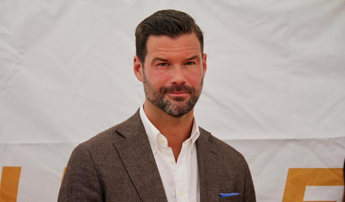 Johan Forssell, Moderaternas rättspolitiske talesman, anser att regeringen skyller ifrån sig när det gäller gängkriminaliteten. Foto: Susanne W Lamm/Epoch Times. Arkivbild.