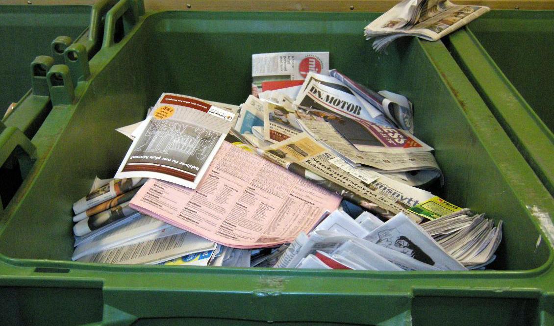 Tidningsbranschen slipper ta ansvar för återvinning av returpapper. Arkivbild. Foto: Hasse Holmberg/TT