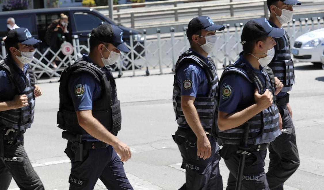 Turkiska poliser. Arkivbild. Foto: Burhan Ozbilici/AP/TT